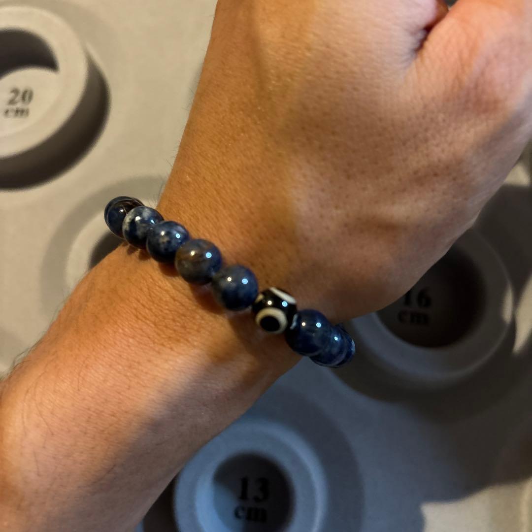 三眼天珠とカイヤナイトたん！ズーンとくる！すごい組み合わせ！