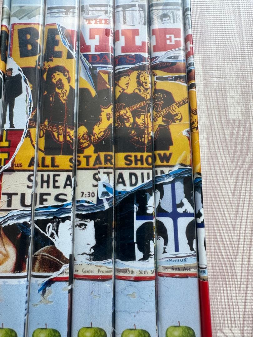 新品未開封未使用　ザ・ビートルズ・アンソロジー5ＤＶＤ　 初回赤帯付き