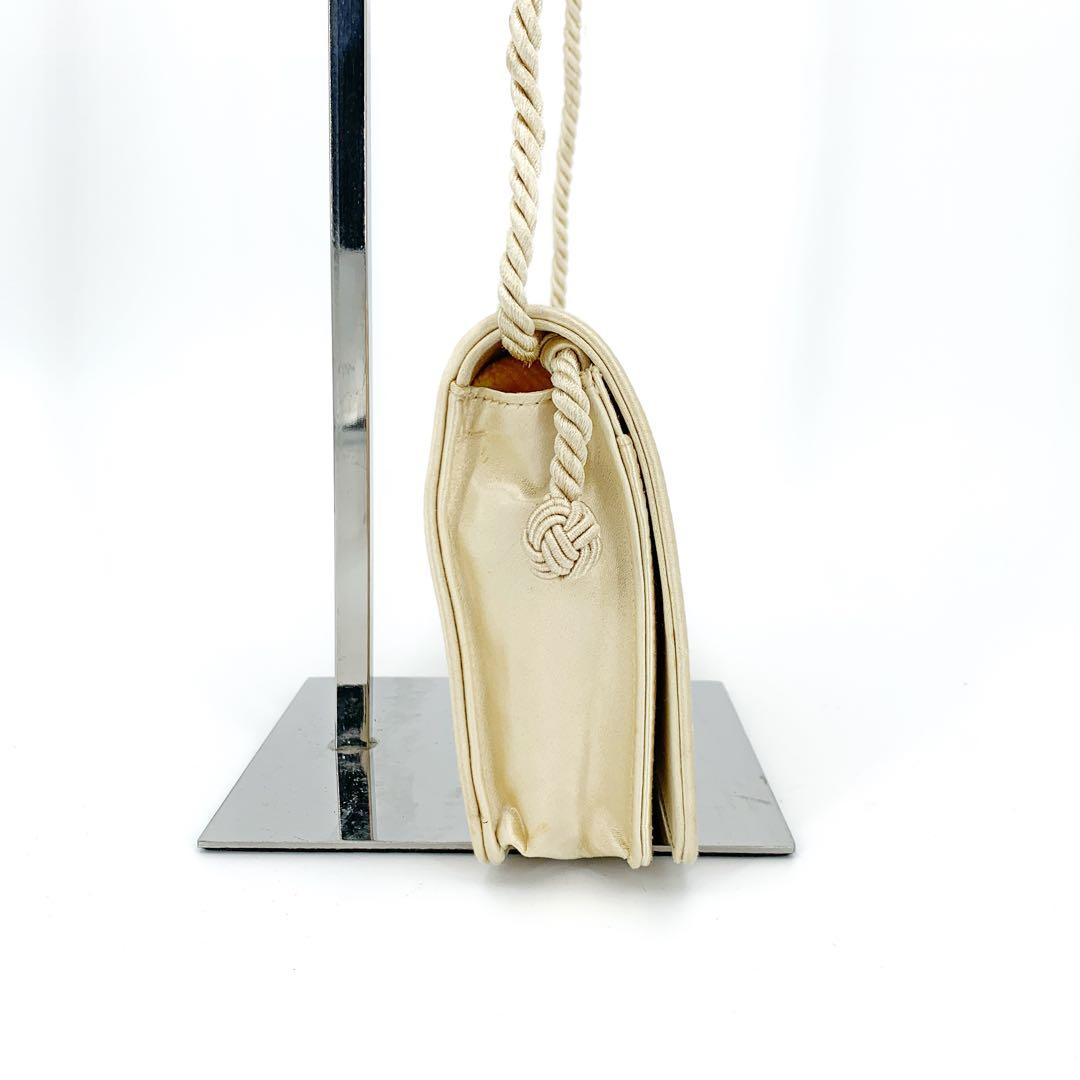 【美品】ボッテガヴェネタ ショルダーバッグ タッセル サテン