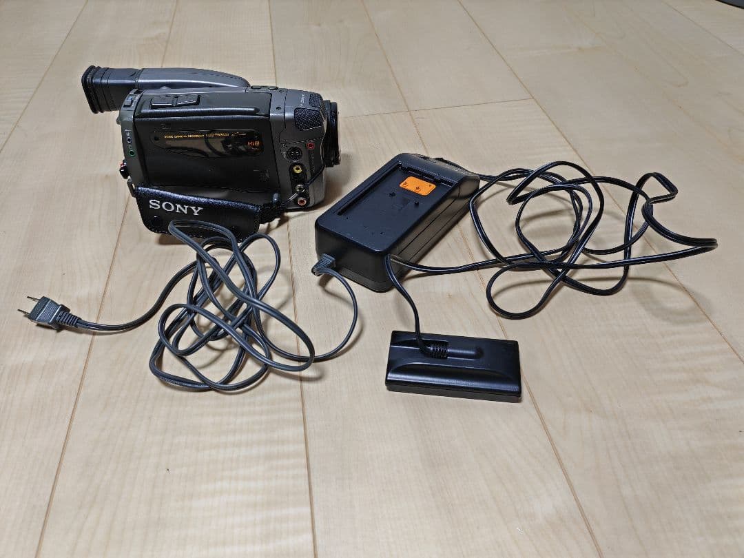SONY ソニー CCD-TR2000 ハンディカム ビデオカメラ