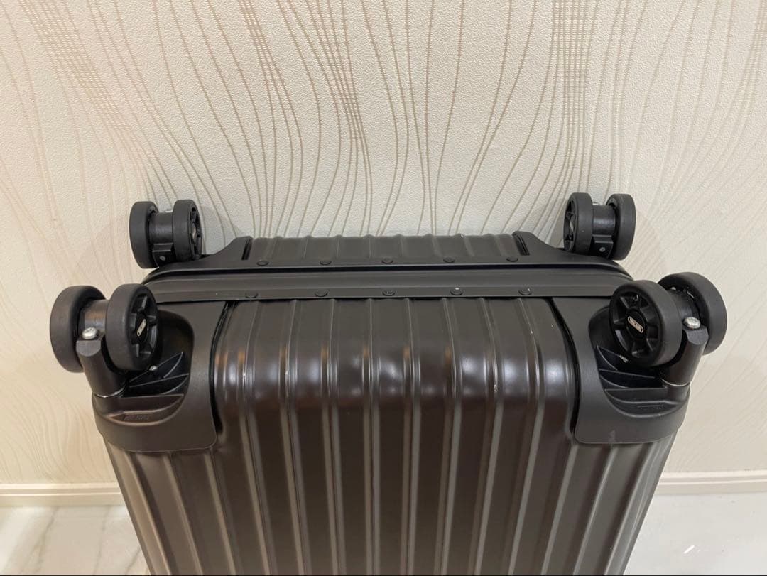 RIMOWA リモワ トパーズ ステルス 32L 機内持ち込　可能 使用1回