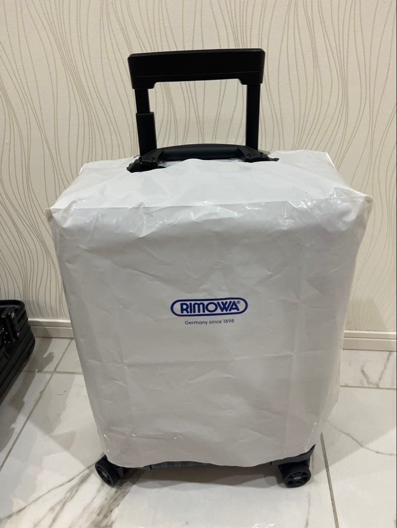 RIMOWA リモワ トパーズ ステルス 32L 機内持ち込　可能 使用1回