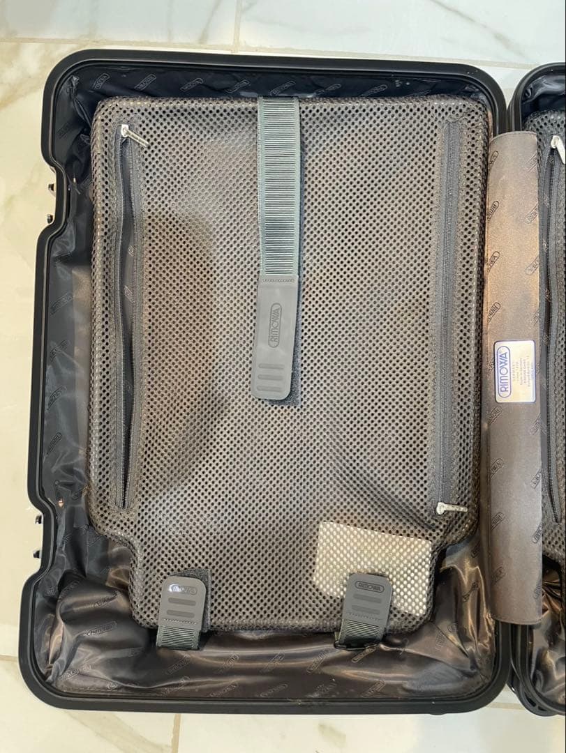 RIMOWA リモワ トパーズ ステルス 32L 機内持ち込　可能 使用1回