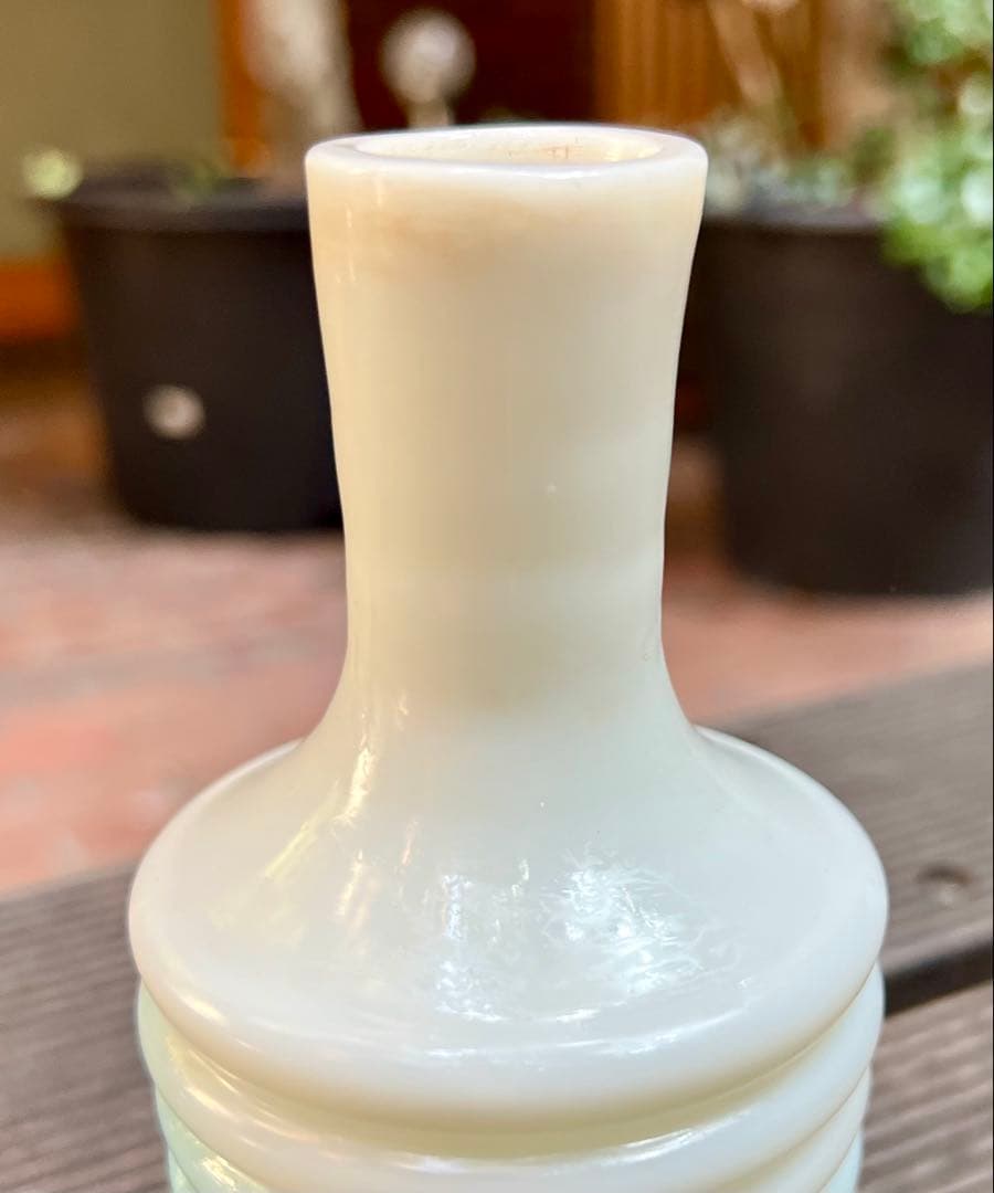 大正ロマン　乳白ガラス青グラデーション 徳利　一輪挿し　和ガラス　ウランガラス