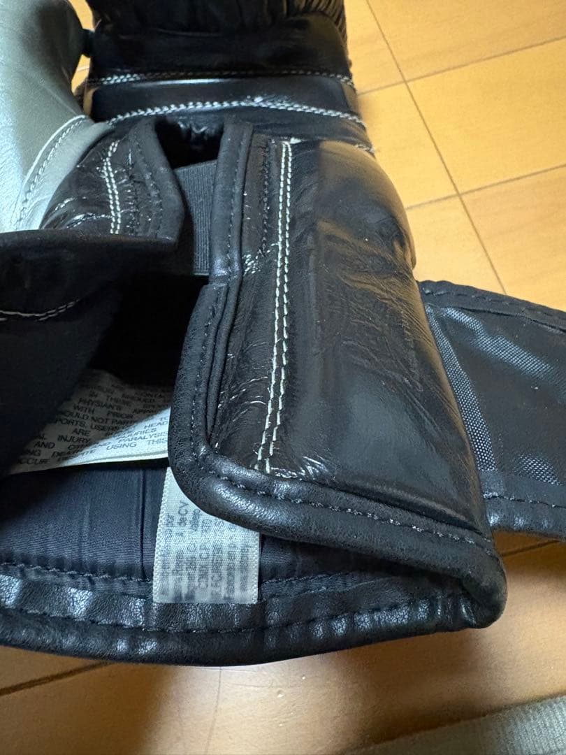 【極美品】REYES ボクシンググローブ 黒8oz