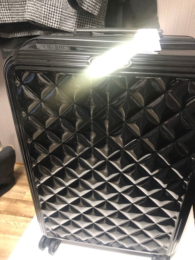 CECIILmBEE ブラックスーツケース 中型