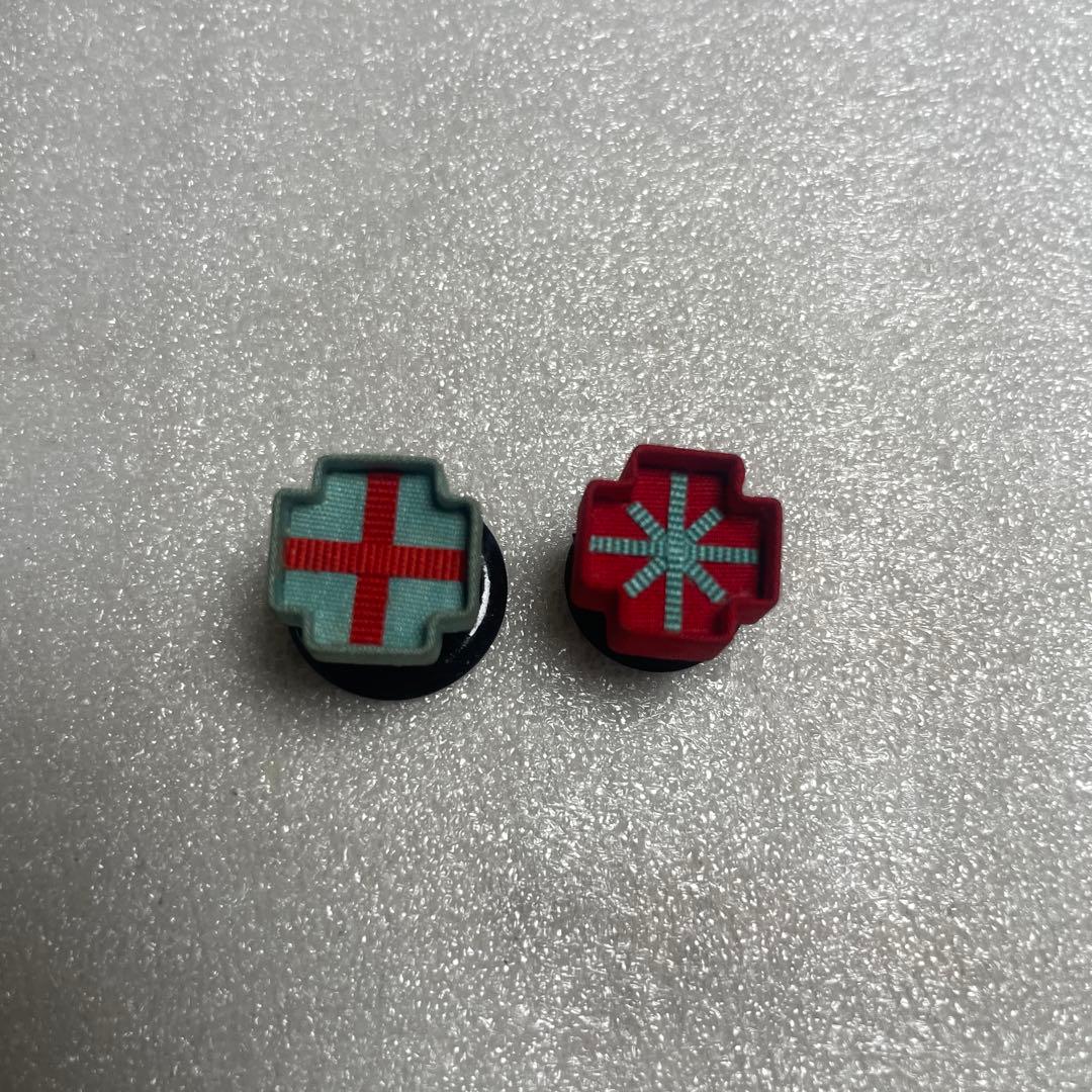 【美品・付属品完備】日本赤十字社 特別社員章 銀色 記章 勲章 漆塗り箱入