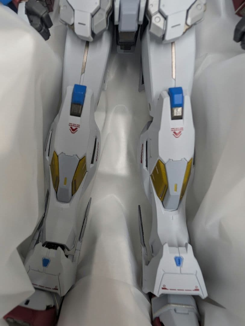 メタルビルド。クロスボーンガンダムX3。