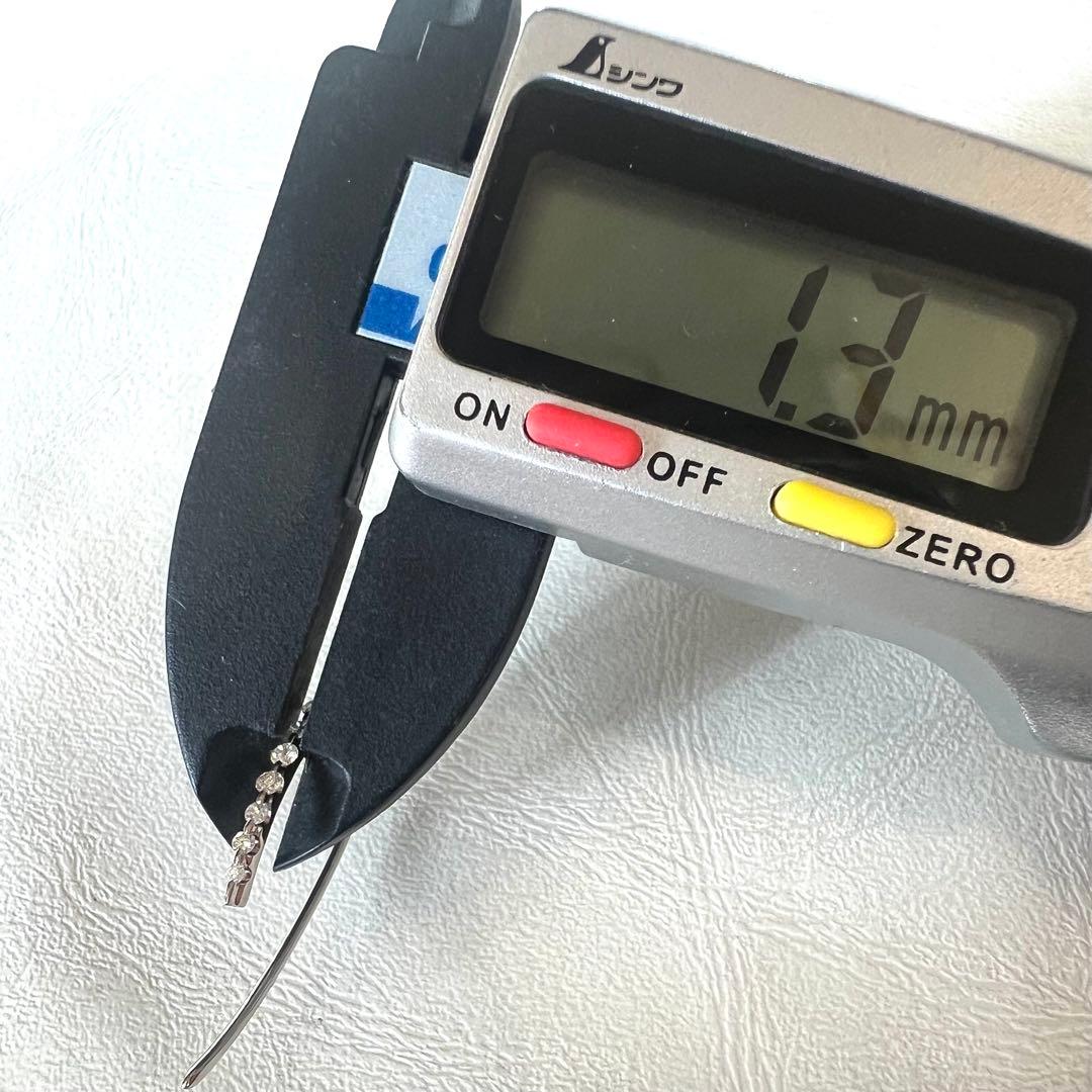 美品 pt900 プラチナ ピアス ダイヤ 0.20ct 1.6g P810