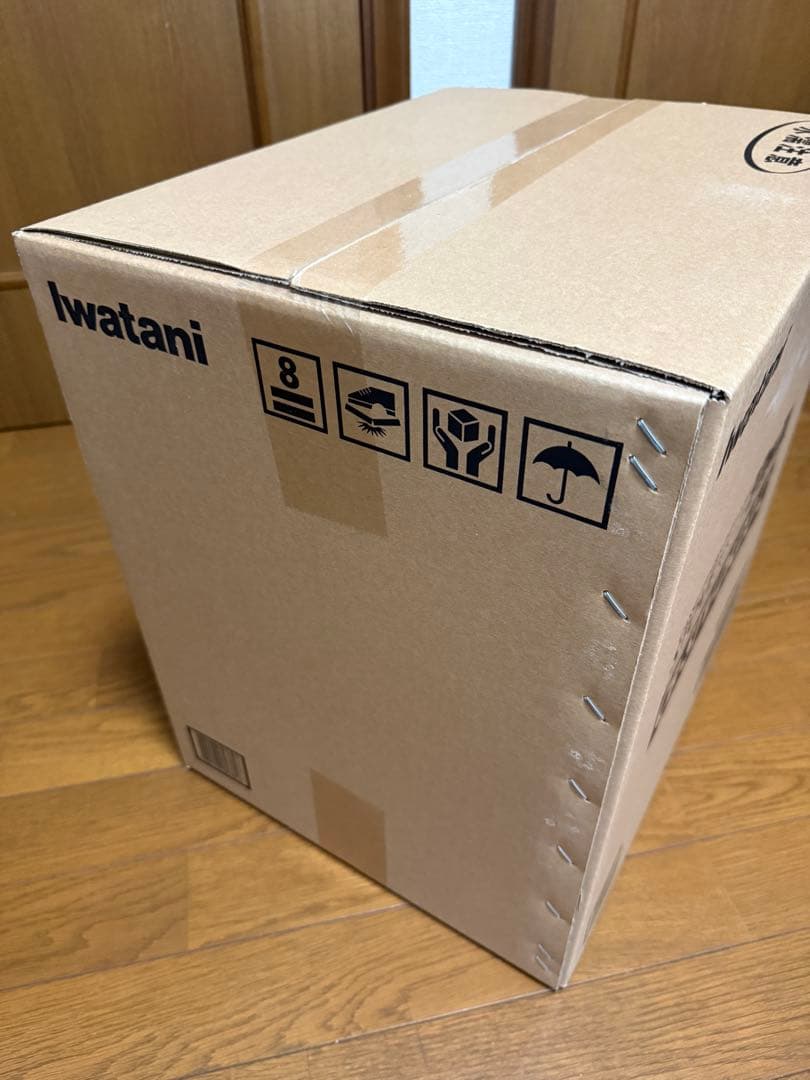 1/1まで！新品　イワタニ　カセットガスストーブ　デカ暖Ⅲ カセットガス9本付き