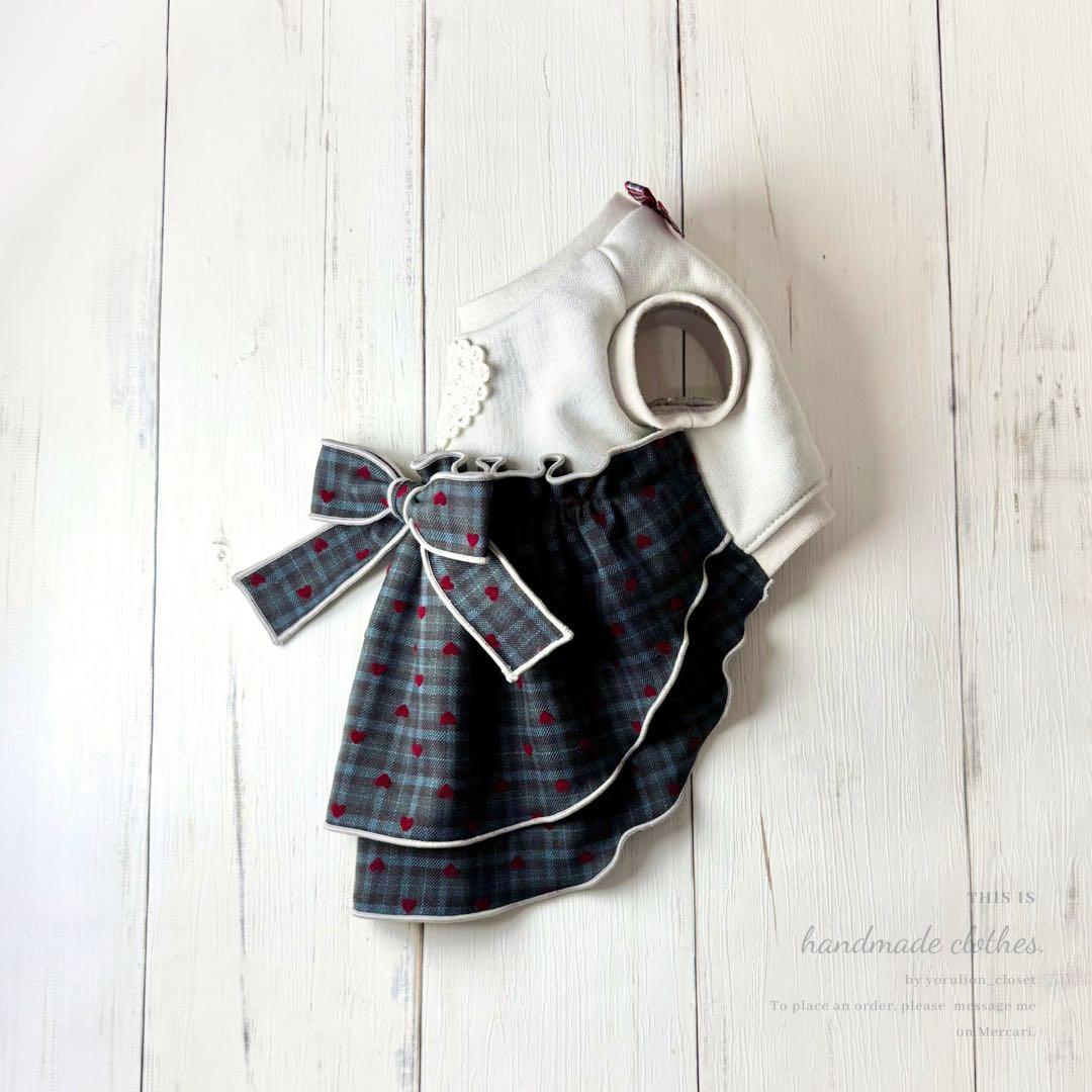 ♥︎︎オーダー♥︎︎ ハンドメイド 犬服 チェック×プチハート ワンピース クリスマス