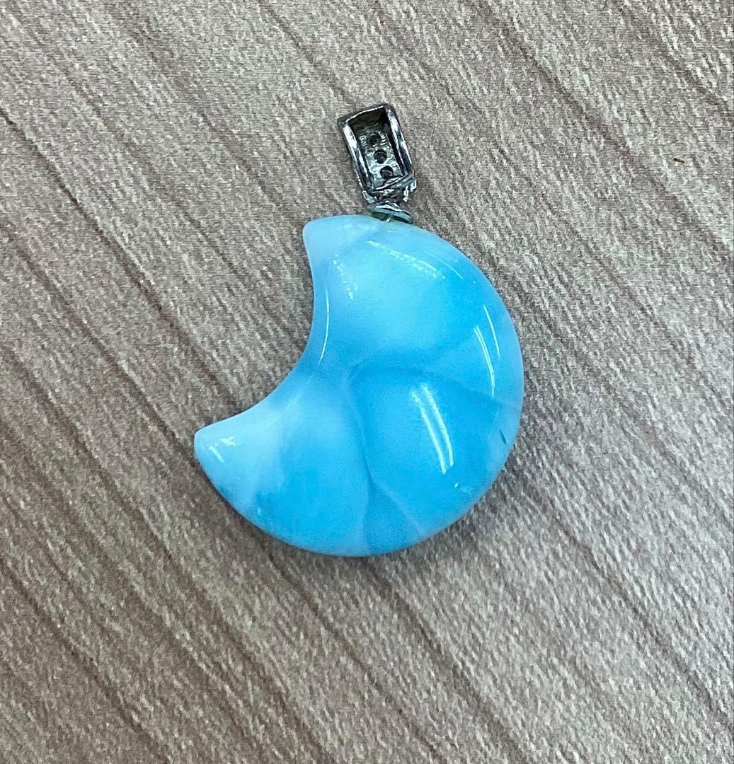 ラリマー　月型　ペンダントトップ