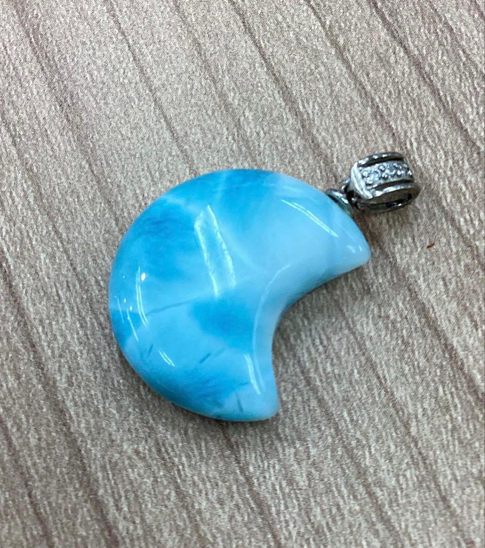 ラリマー　月型　ペンダントトップ