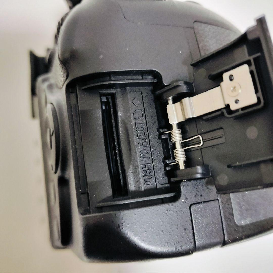 【美品】Nikon ニコンD3200 ボディ＋付属品 デジタル一眼レフカメラ