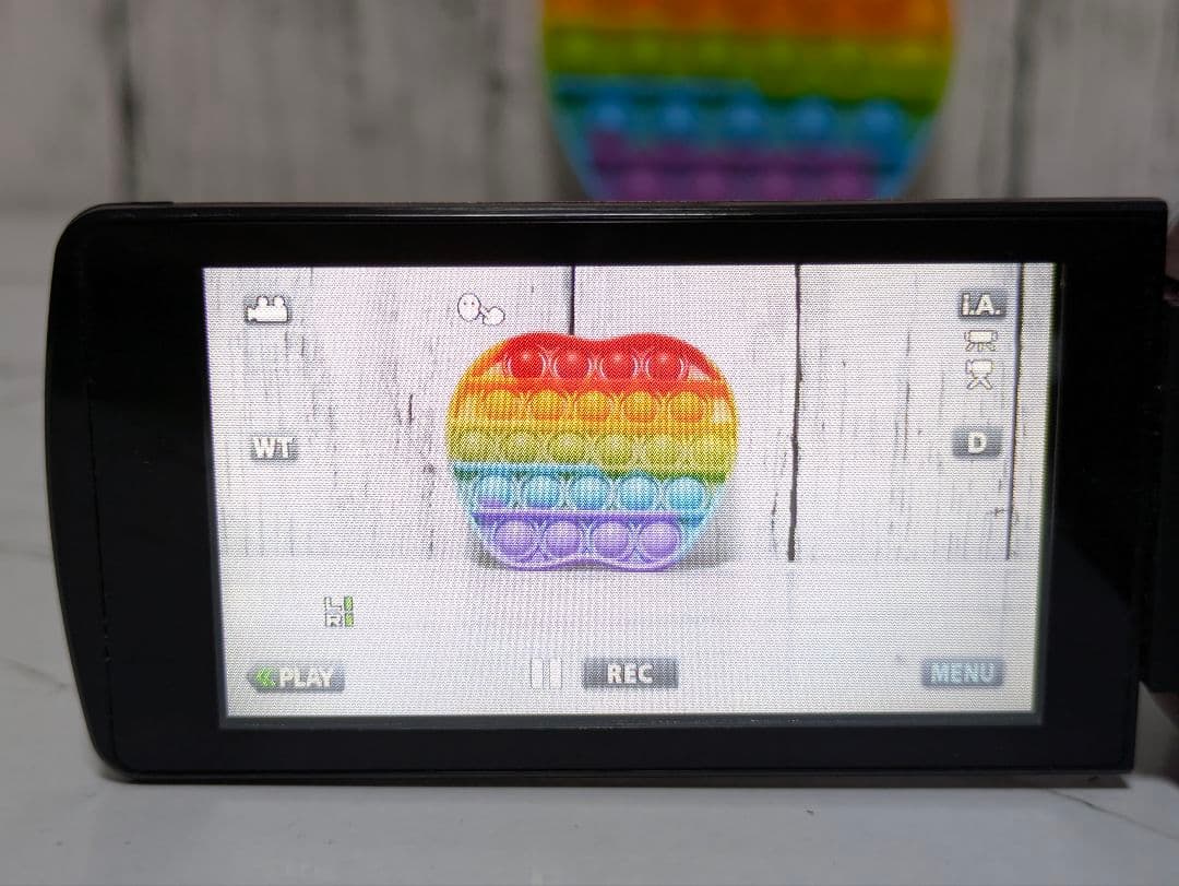 JVC　GZ-HM199　レッド　2017年製