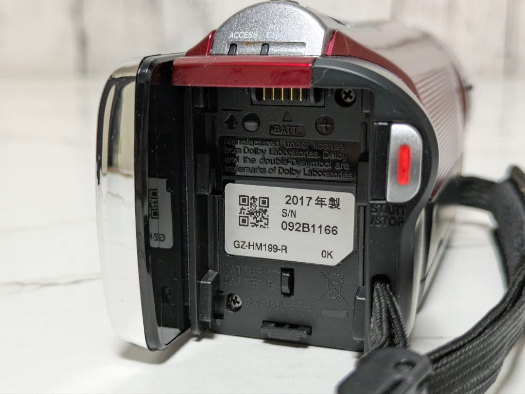 JVC　GZ-HM199　レッド　2017年製