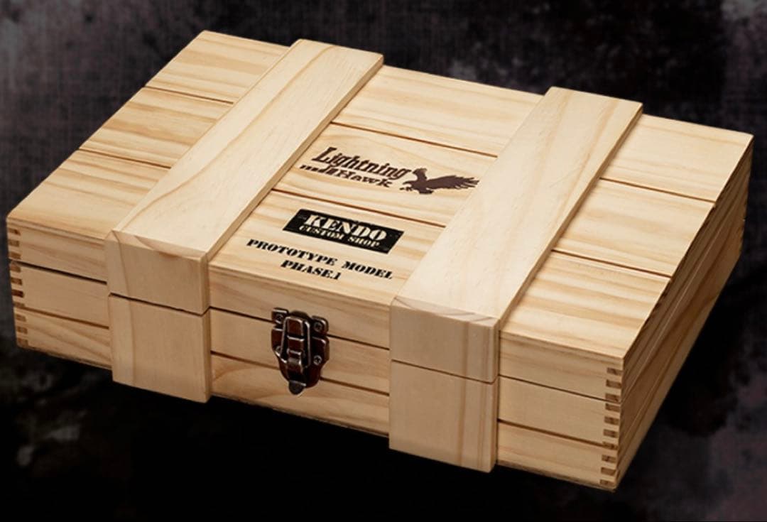 【12月限定出品】ライトニングホーク トイガン 10インチ 日本正規品 未開封