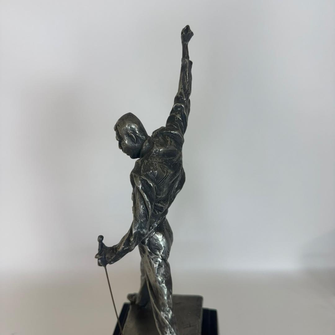 希少 フレディマーキュリー 像 オブジェ 置物 高さ45㎝ クイーン 金属製