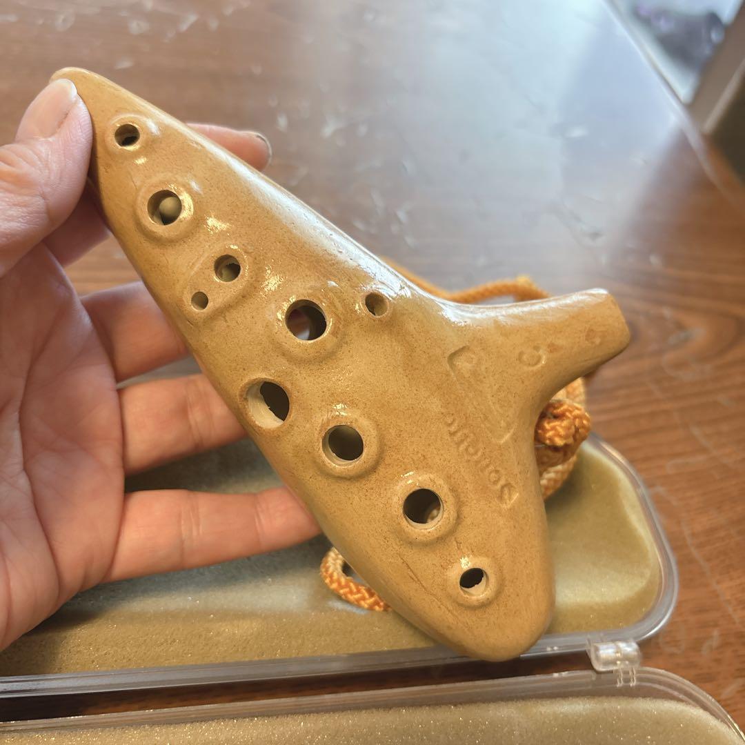 オカリナ ベージュ ケース付き　アケタオカリーナ ソネット S-5C