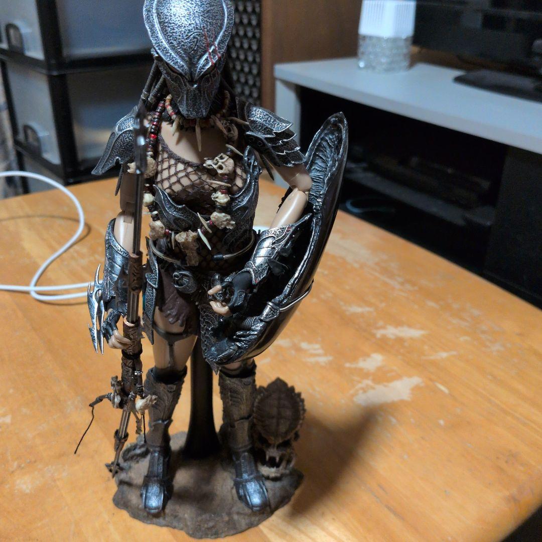 シープレデター フィギュア 　ホットトイズ