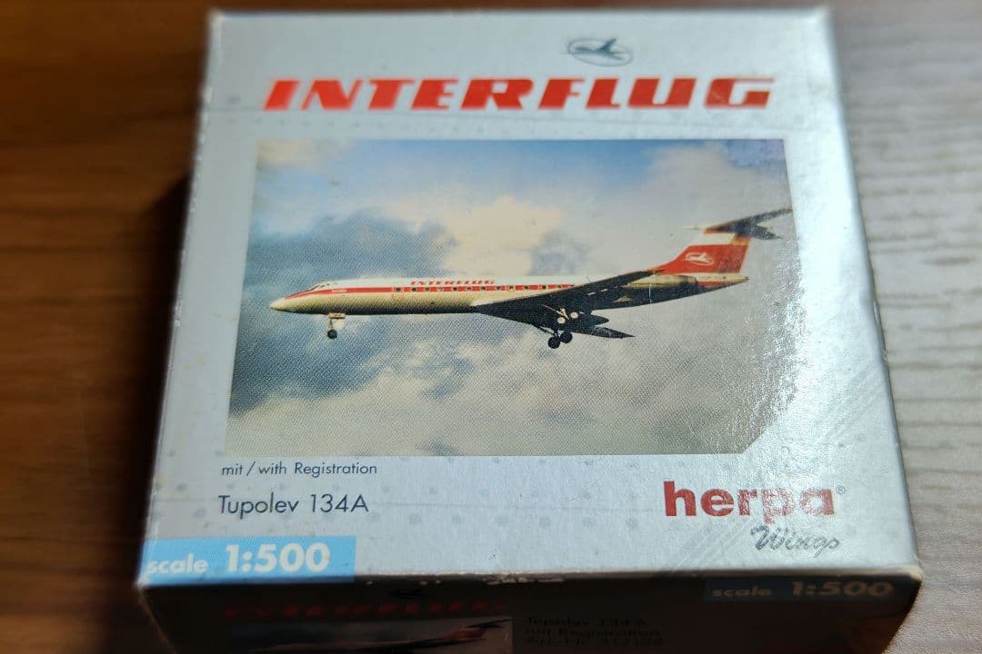 軍*姿様 Herpa Interflug Tupolev 134A 1/500
