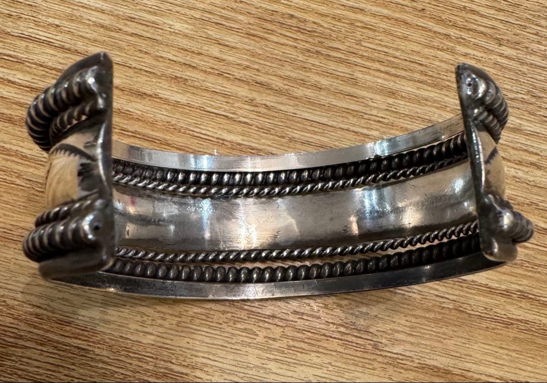 ジ*!様 超希少 ナバホ バングル Navajo 4-Wire Sterling