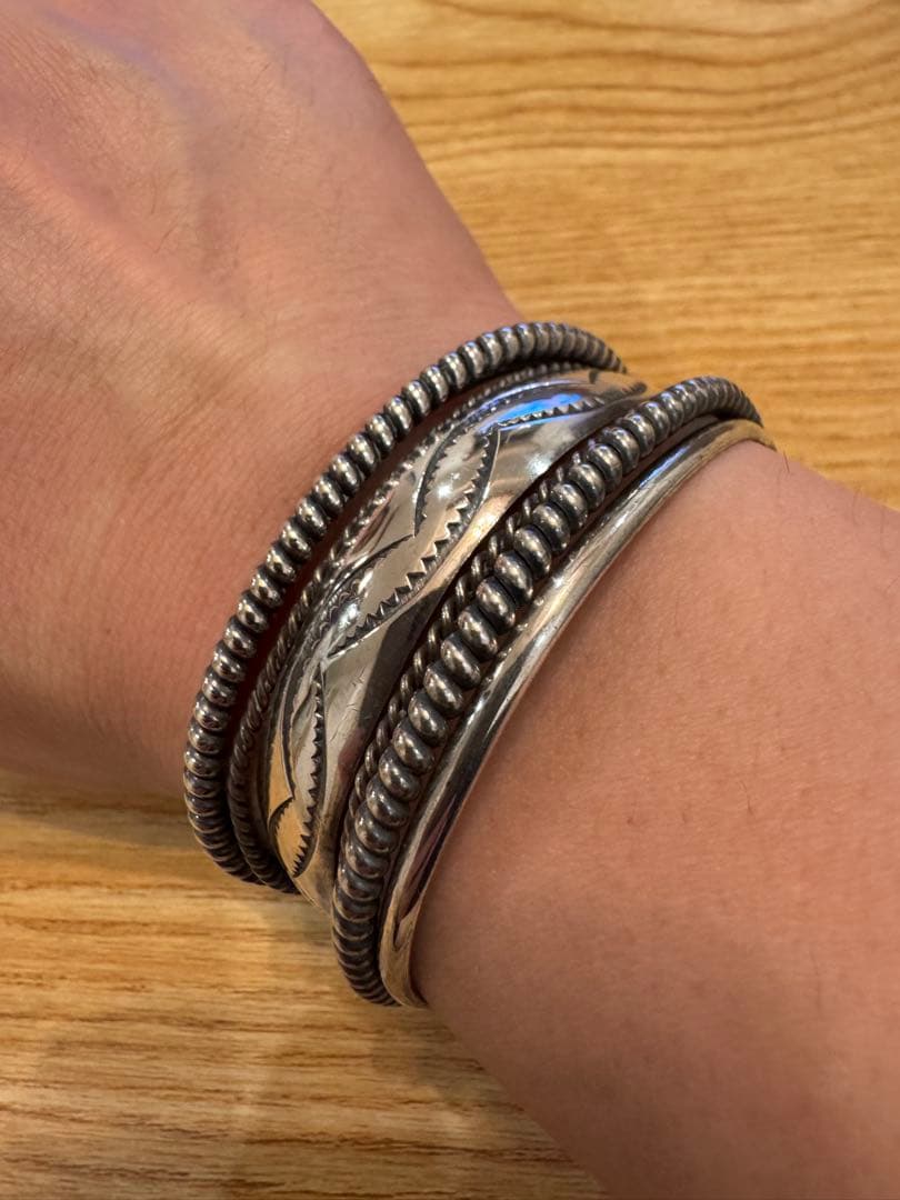 ジ*!様 超希少 ナバホ バングル Navajo 4-Wire Sterling