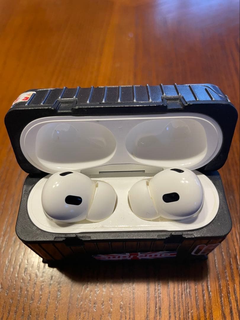 AirPods Pro 第2世代　専用ケース付　ジャンク品
