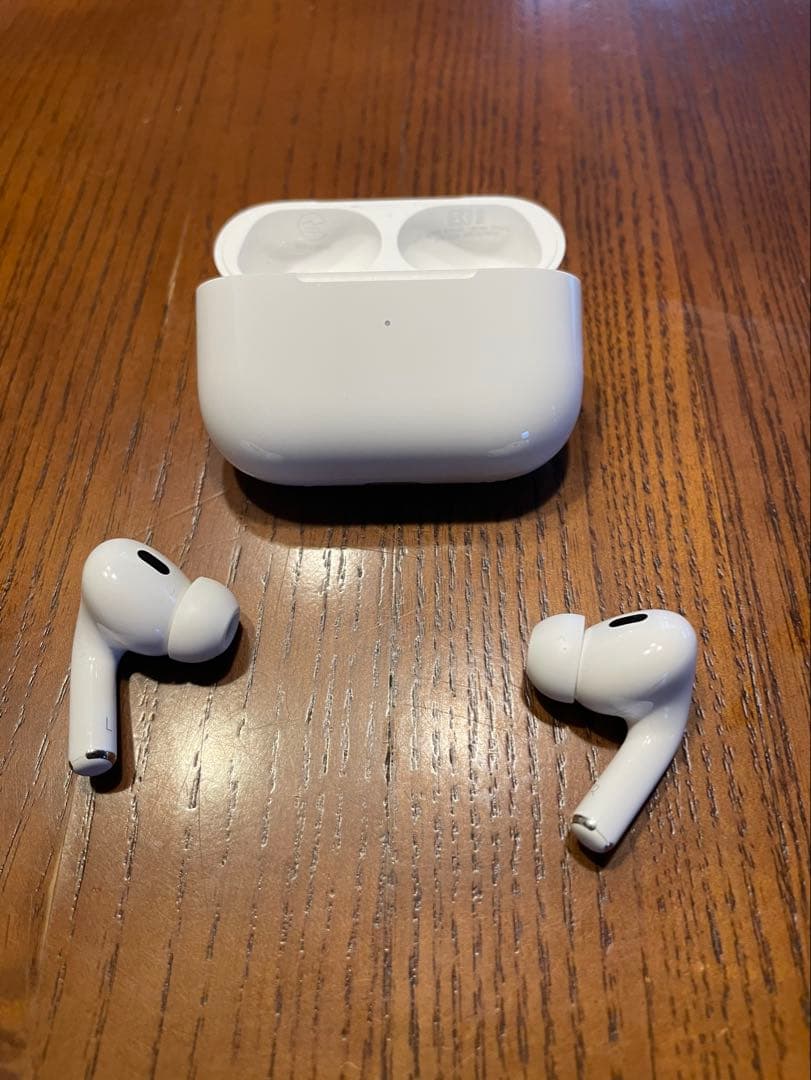 AirPods Pro 第2世代　専用ケース付　ジャンク品