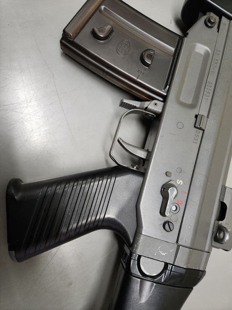 東京マルイ SiG551 SWAT 電動ガン 実働品