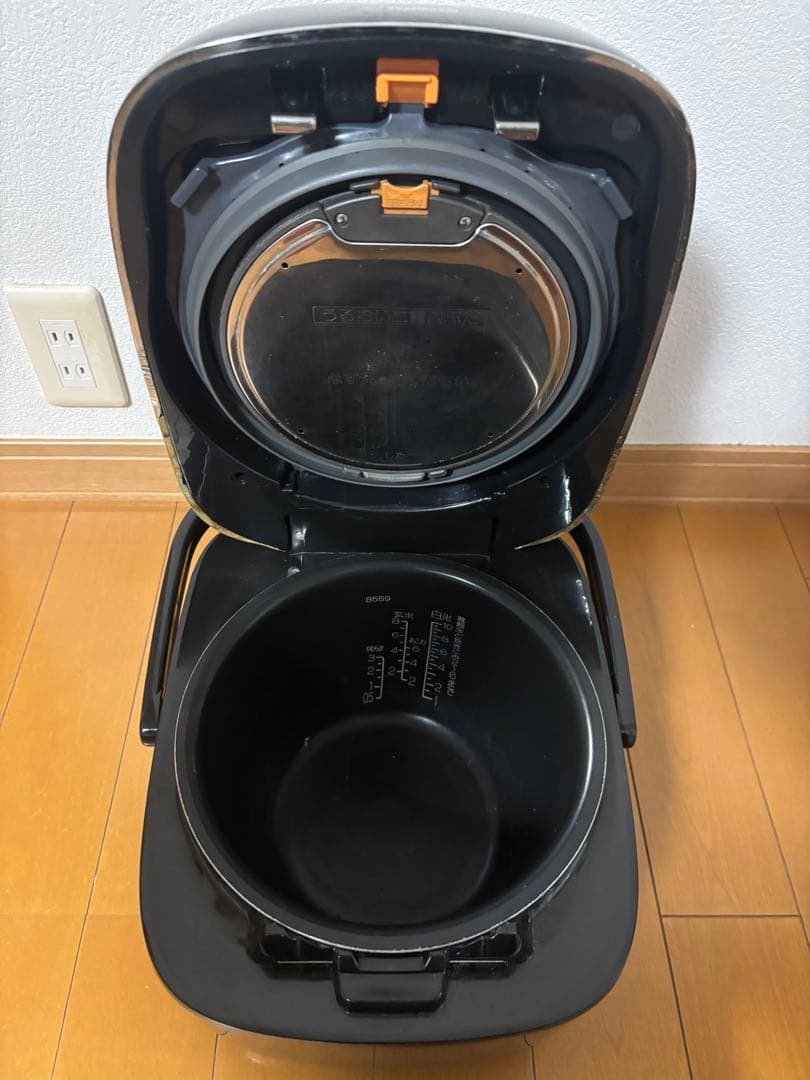 鳳*輝様 象印 NW-JU18 圧力IH炊飯ジャー炊飯器　19年製 一升 10合