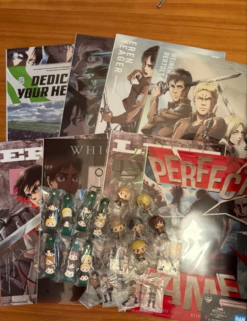 進撃の巨人　一番くじ　リヴァイ　獣の巨人　ラストワン　フィギュア　超大型巨人