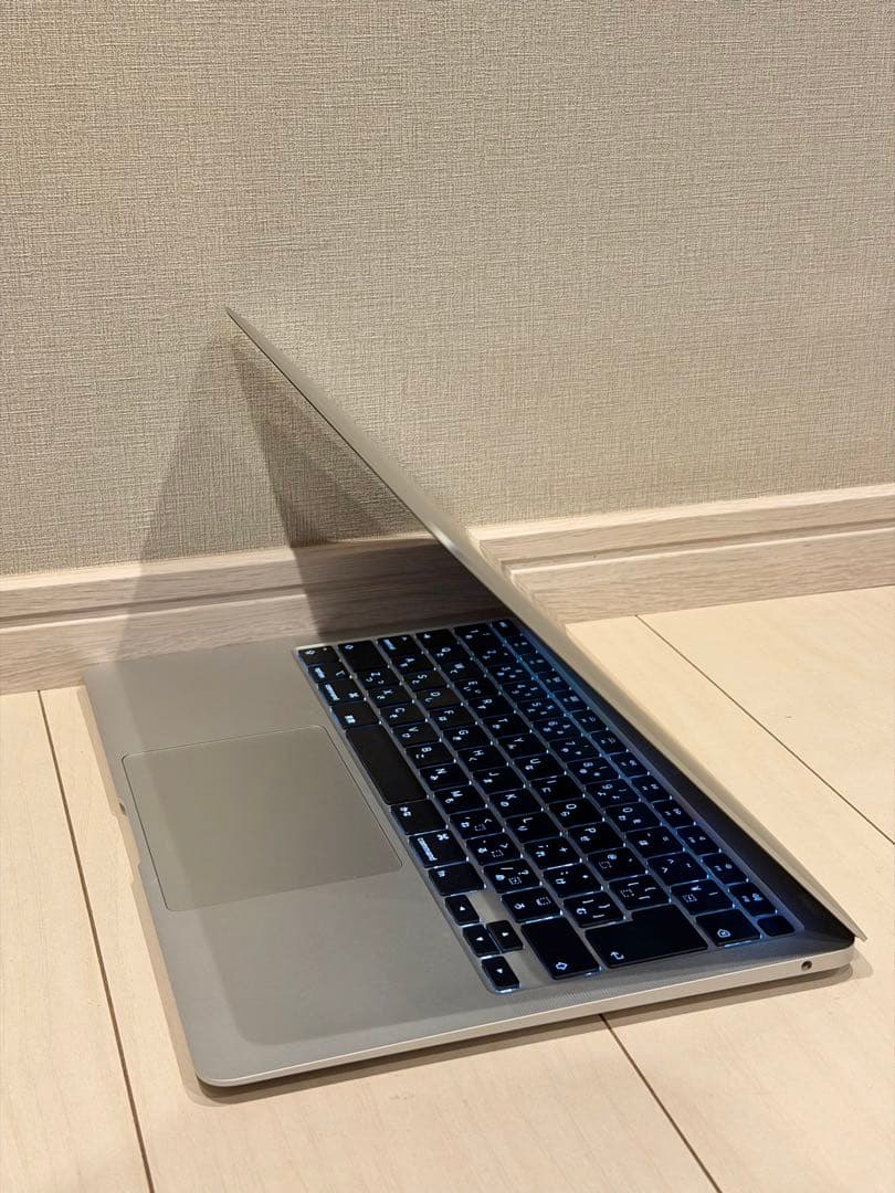 MacBook本体 MacBook Air 2020 Core i5 8GB 256GB