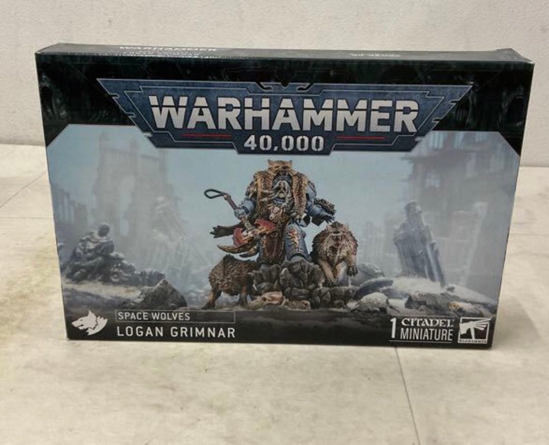 ウォーハンマー 40000 スペースウルフ：ローガン・グリムナー