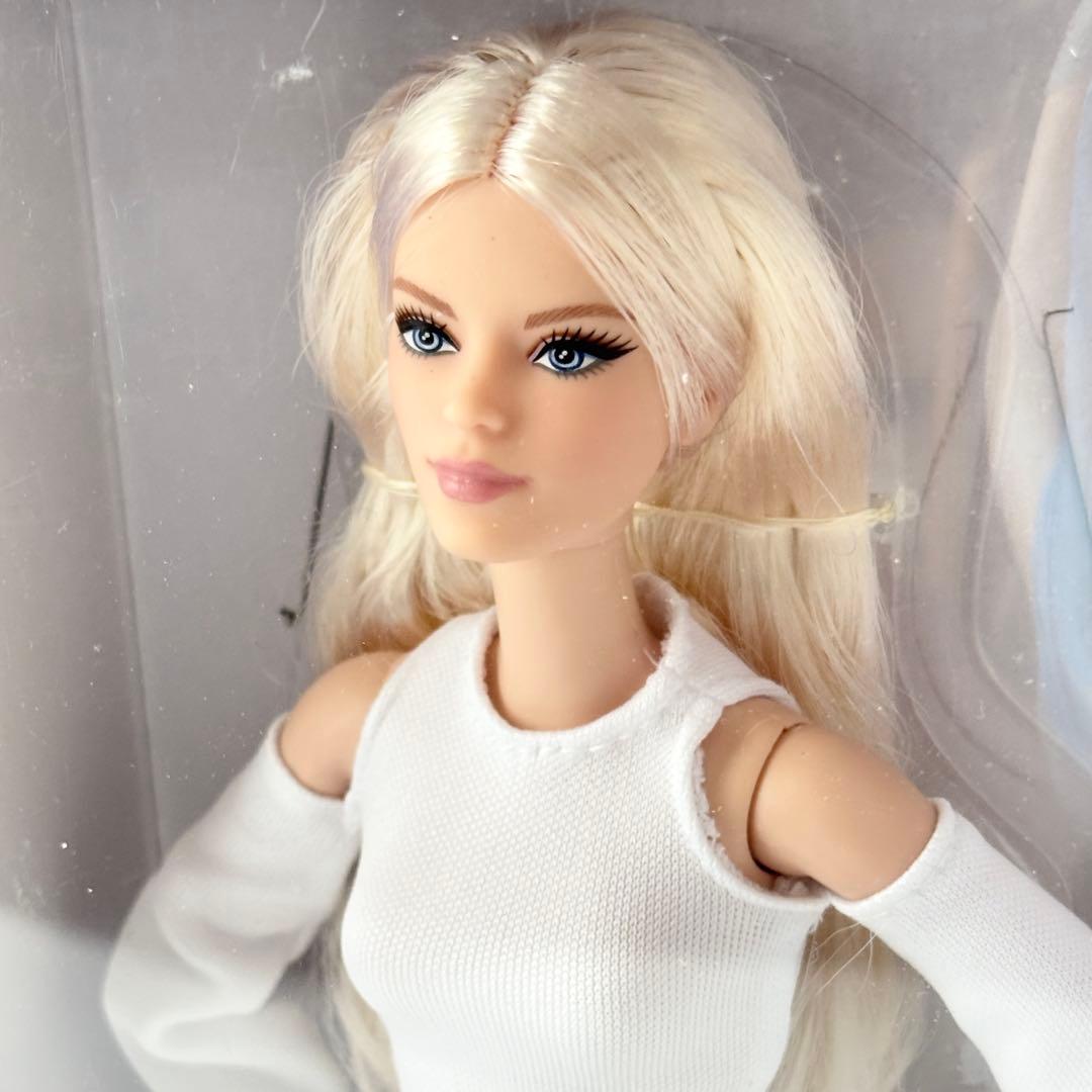 【未開封】バービー ルックス #6 シグネチャー モデル