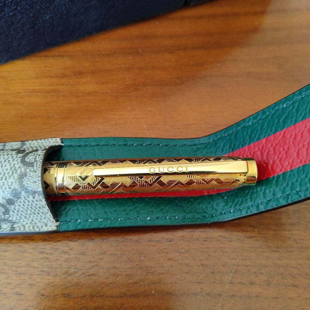 GUCCI ゴールドボールペン GGパターン付き