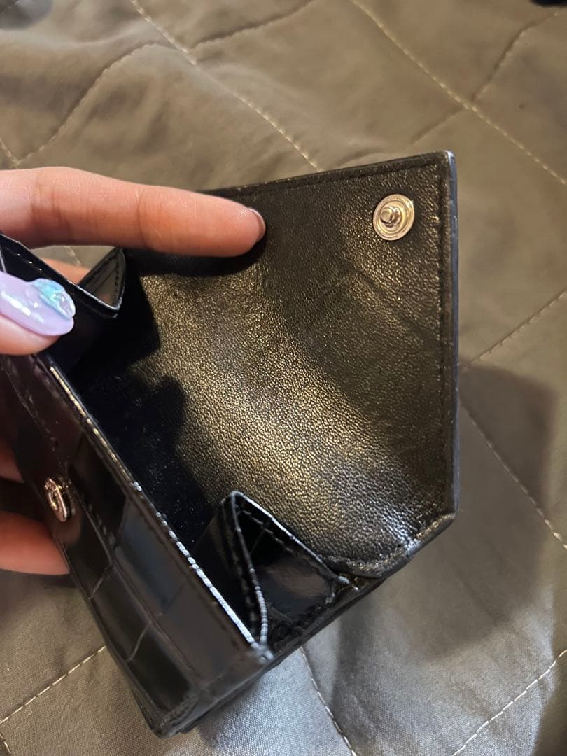 BALENCIAGA ブラック 三つ折り財布 クロコダイル型押しミニウォレット