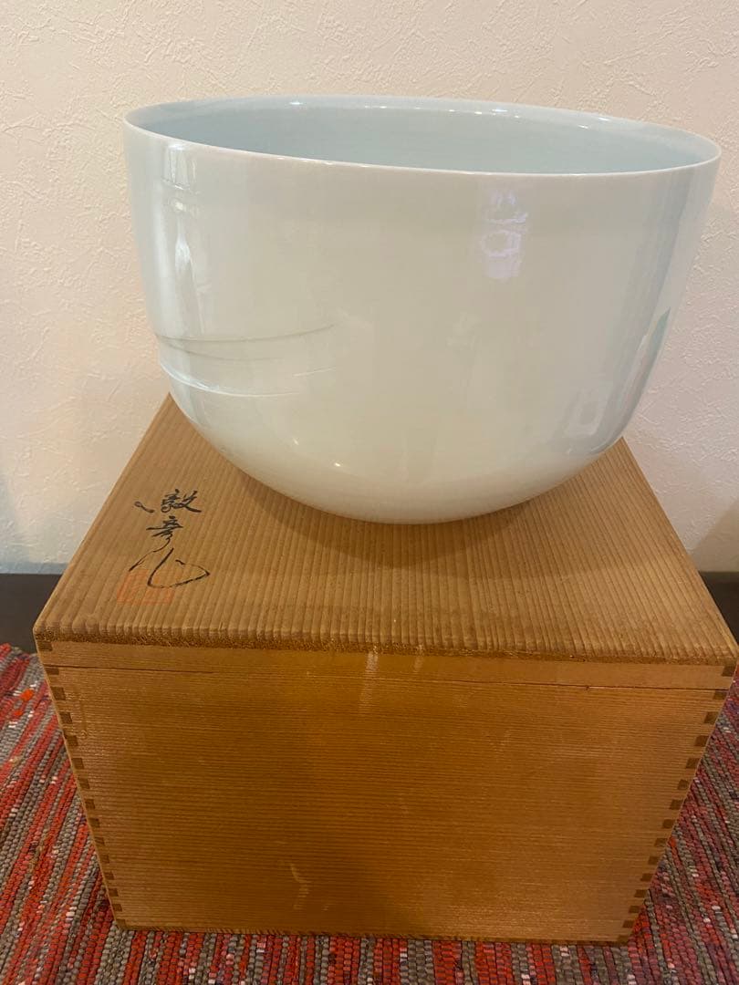 辻毅彦 自作 白瓷魚紋花器 聡窯 ひっかき文様