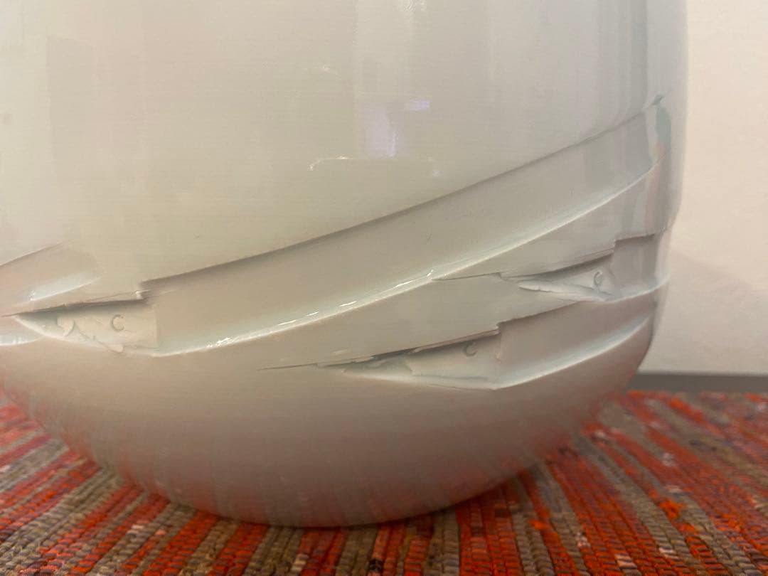 辻毅彦 自作 白瓷魚紋花器 聡窯 ひっかき文様