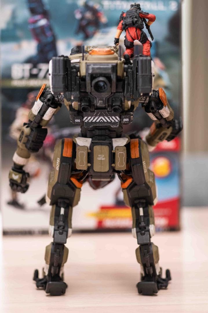 Titanfall 2 BT-7274 フィギュア　タイタンフォール　２
