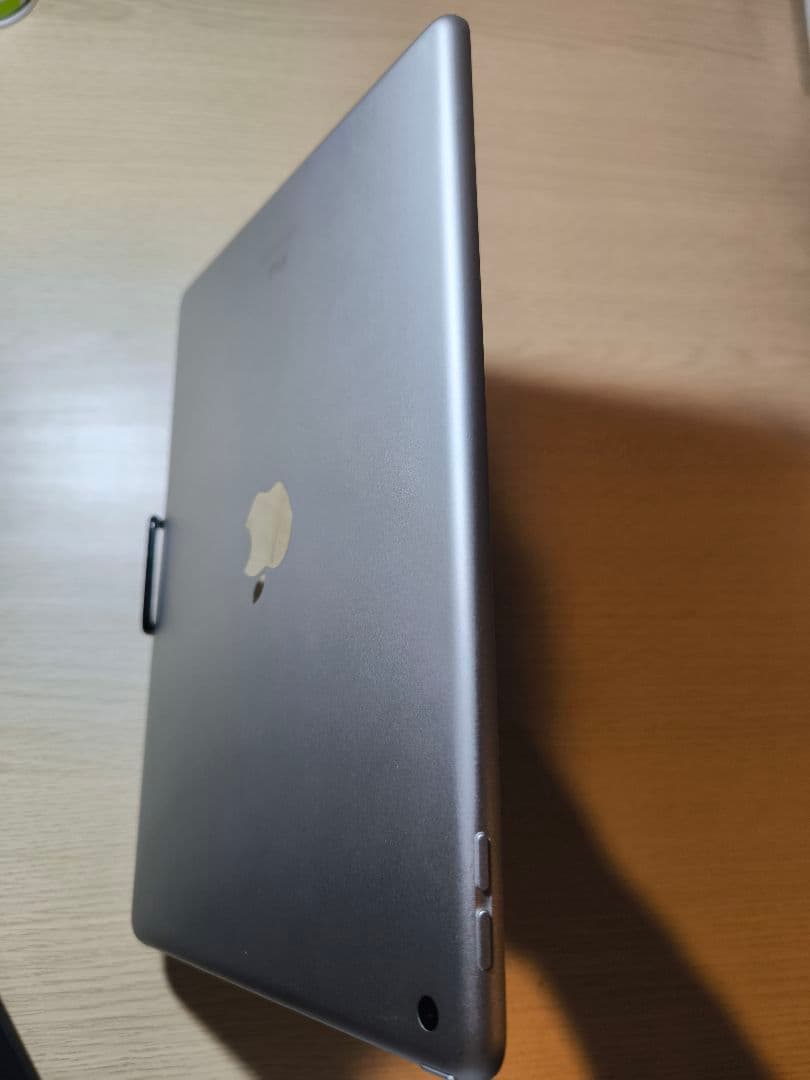 Apple iPad 第8世代 シルバー 本体