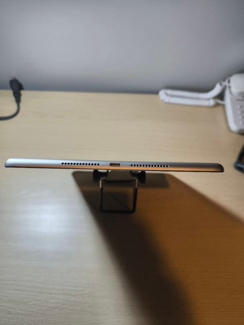 Apple iPad 第8世代 シルバー 本体