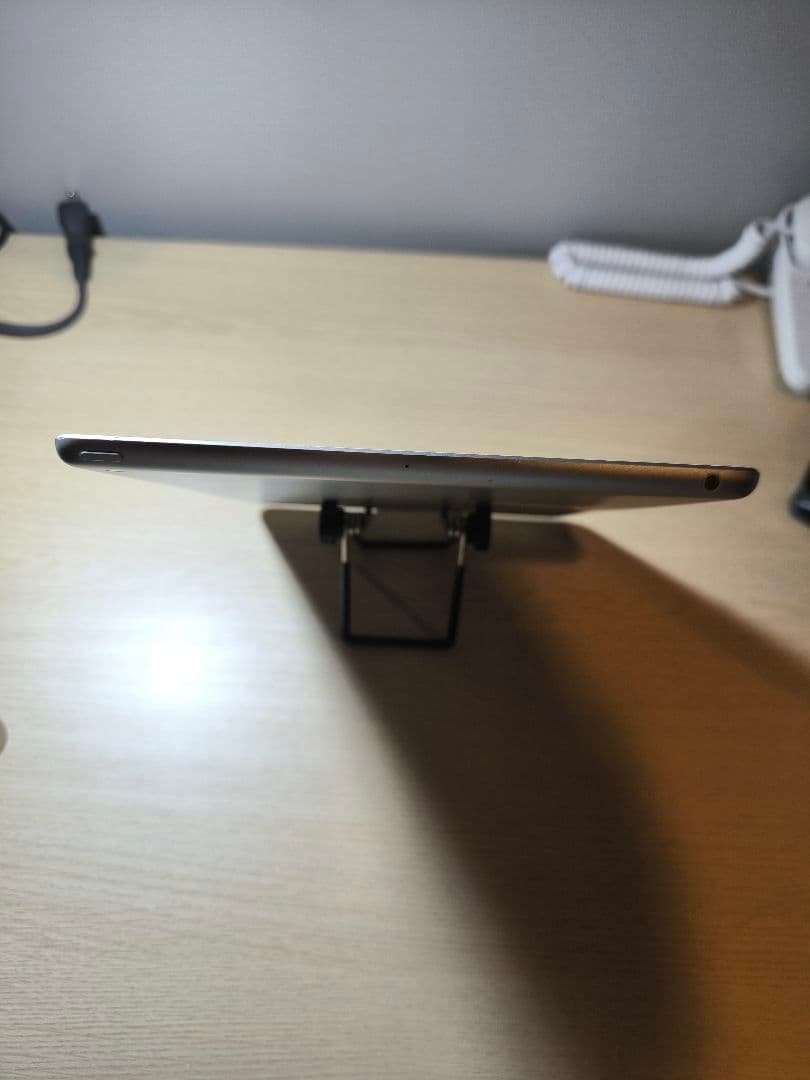 Apple iPad 第8世代 シルバー 本体