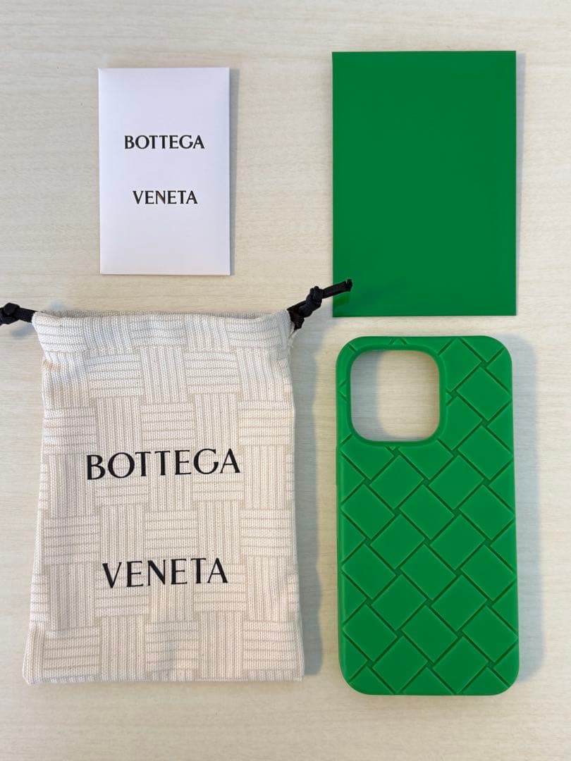 BOTTEGA VENETA iPhone 16 Pro ケース