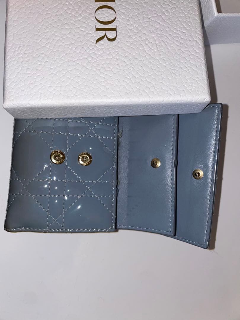 Dior グレー 三つ折り財布 箱付き