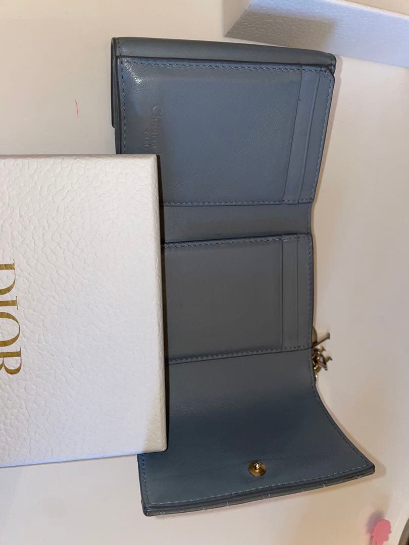 Dior グレー 三つ折り財布 箱付き