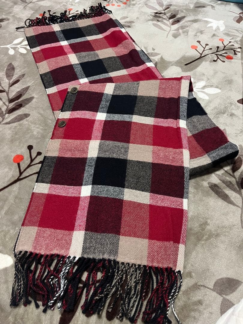 ブルーレーベルクレストブリッジショール（マフラー）