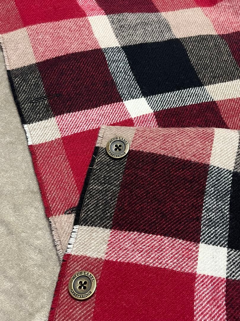 ブルーレーベルクレストブリッジショール（マフラー）