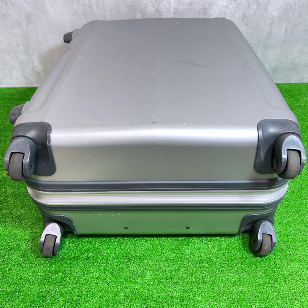 プロテカ スーツケース　キャリー　ハンガー　鍵　大容量　 旅行用　4輪