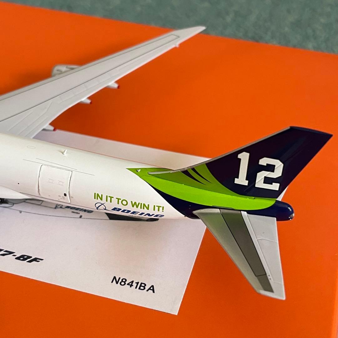 BOEING 747-8F ハウス SEATTLE SEAHAWKS 1:400